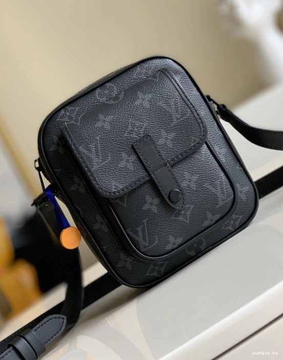 WIS VUITTON Wearable Wallet Christopher LOUIS 1109